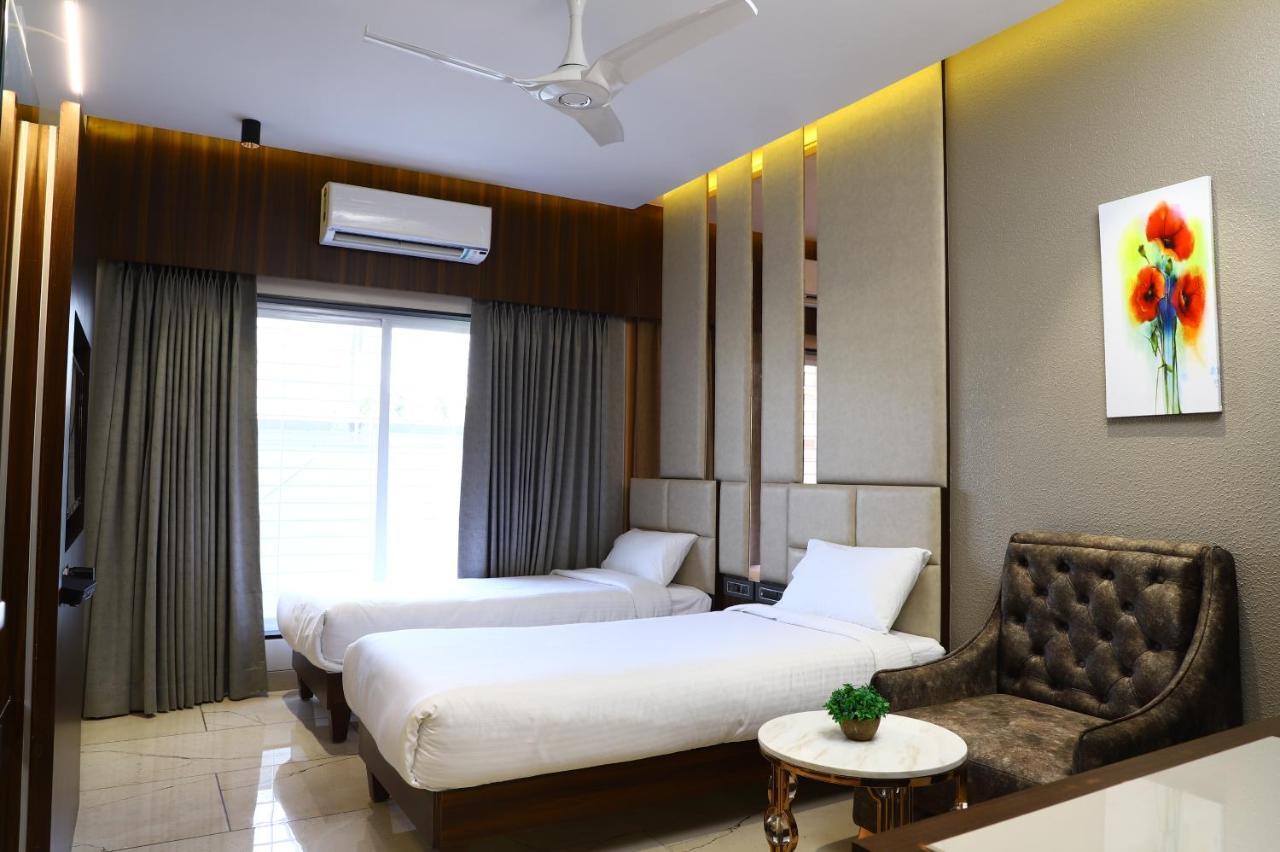 Hotel Florence Nanded Exterior foto