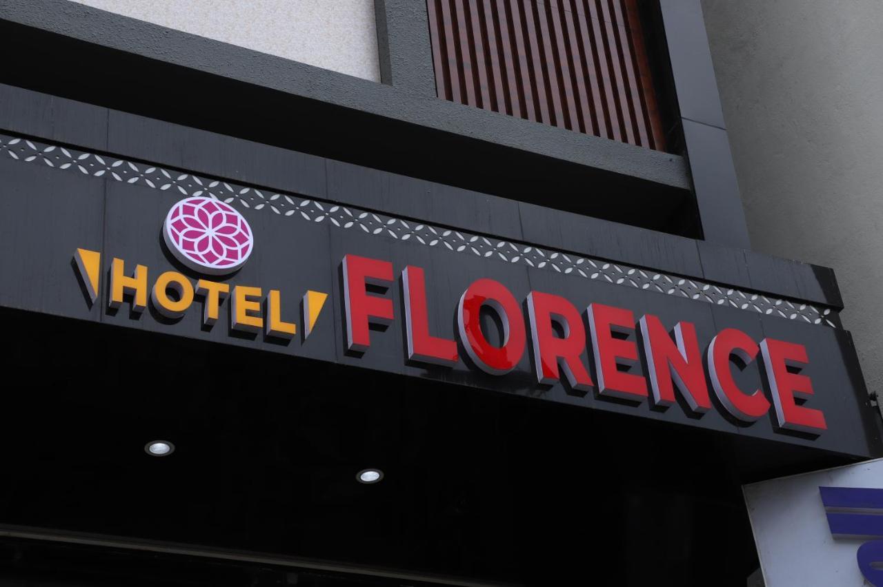 Hotel Florence Nanded Exterior foto