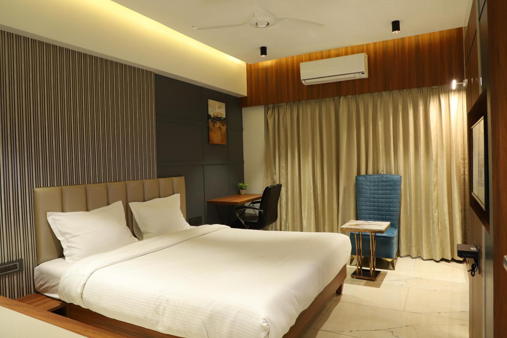 Hotel Florence Nanded Exterior foto