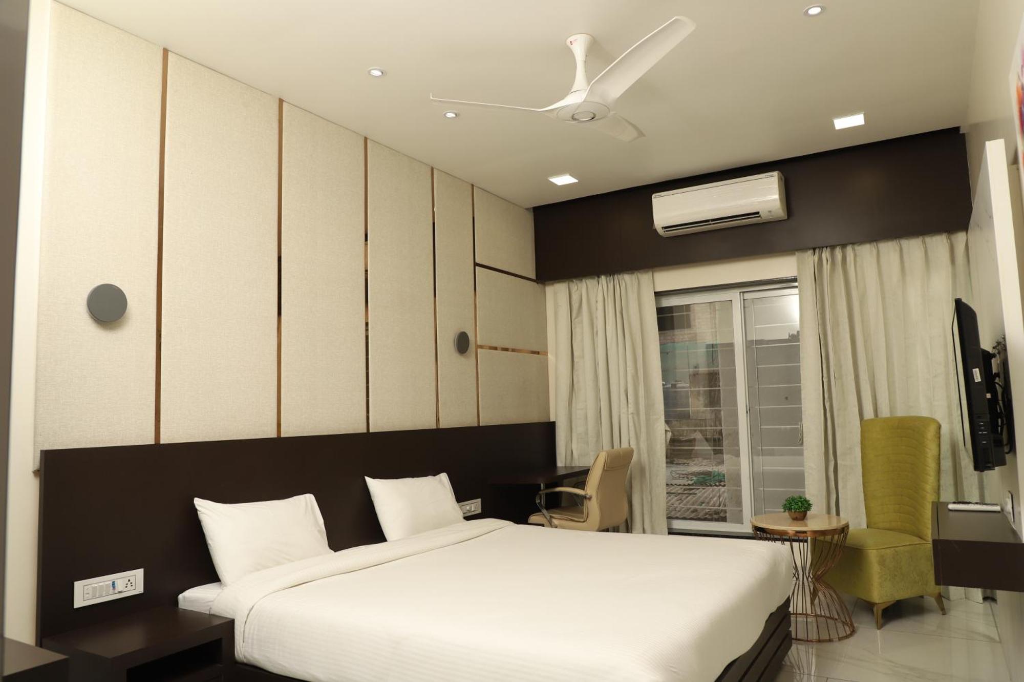 Hotel Florence Nanded Exterior foto